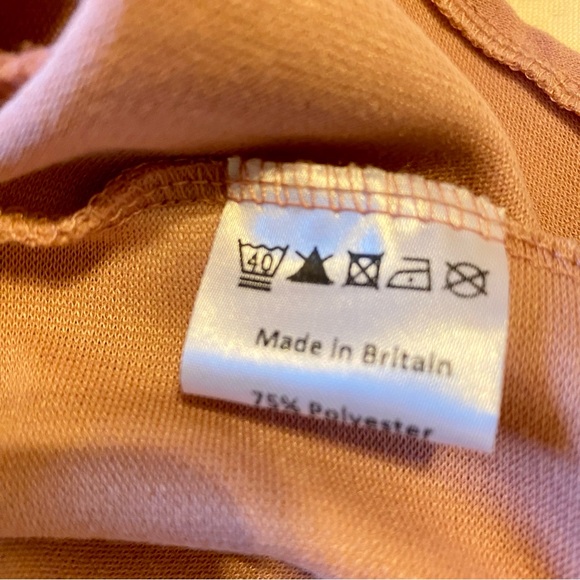 PRETTY TOP❤️ - Picture 3 of 5